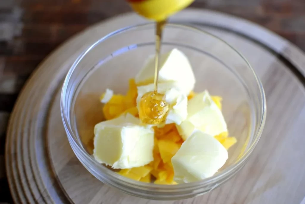 Merge honey and butter in a bowl