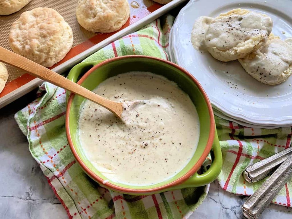 Homemade copycat gravy