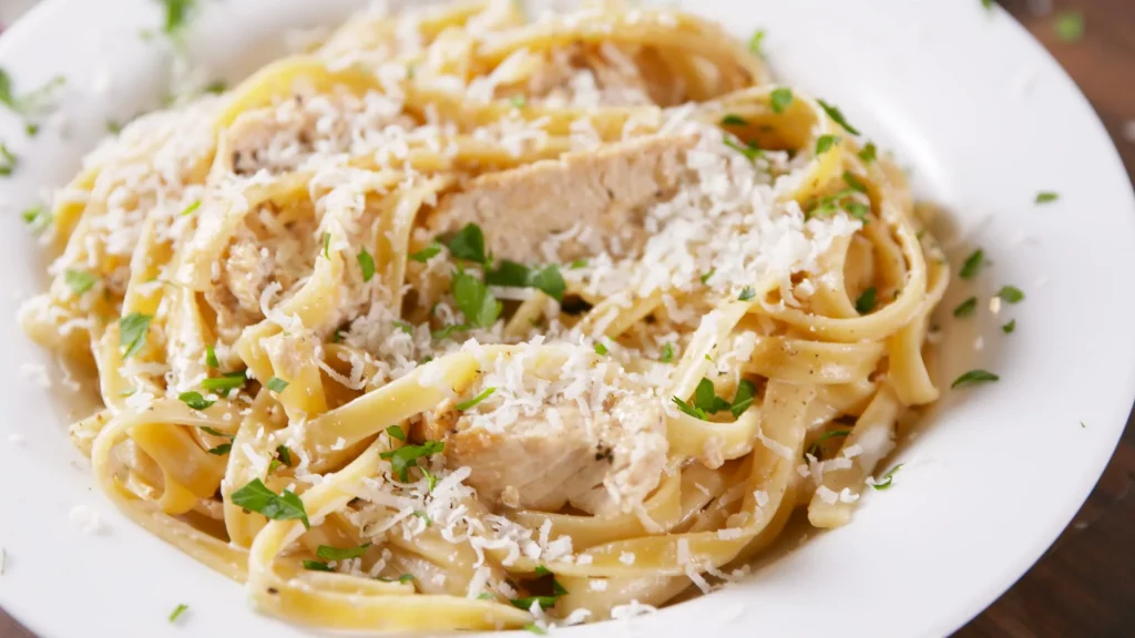 Creamy and flavorful chicken pasta
