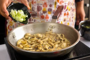Gordon Ramsay Mushroom Pasta Step 4