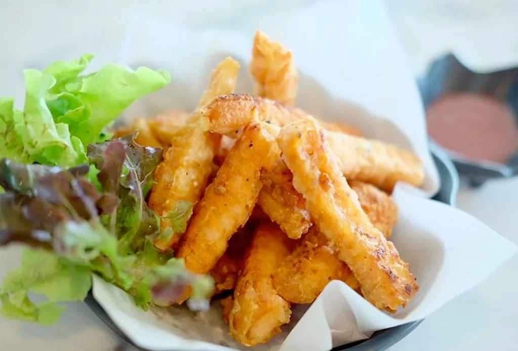 Crispy fried salmon belly 