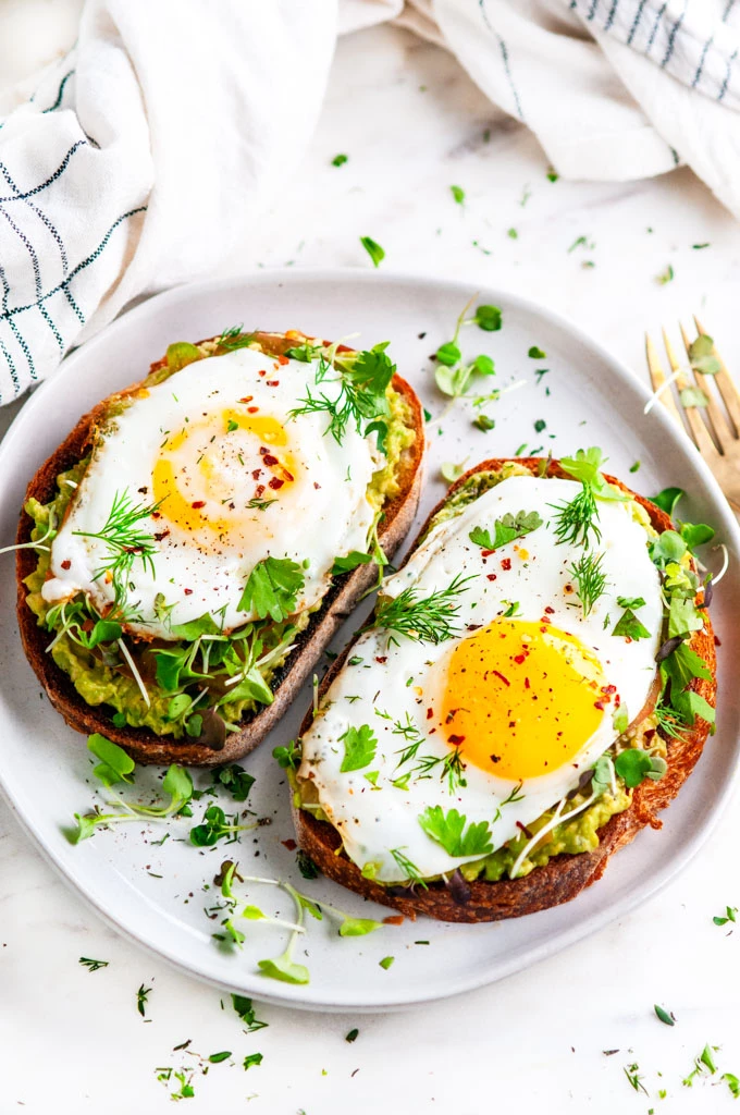 Cauliflower bread with poached eggs and avocado