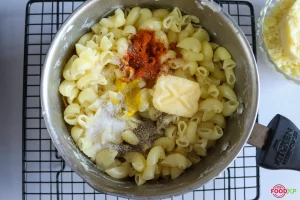 Gordon Ramsay's Mac And Cheese Process